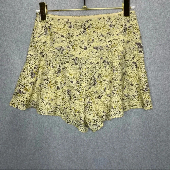Free People High Waisted Lace Shallow Water Tea Combo Yellow Short/Skorts - Picture 8 of 11